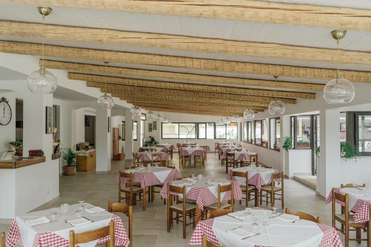 Hotel Santa Rosalia Marina di Camerota Exterior foto